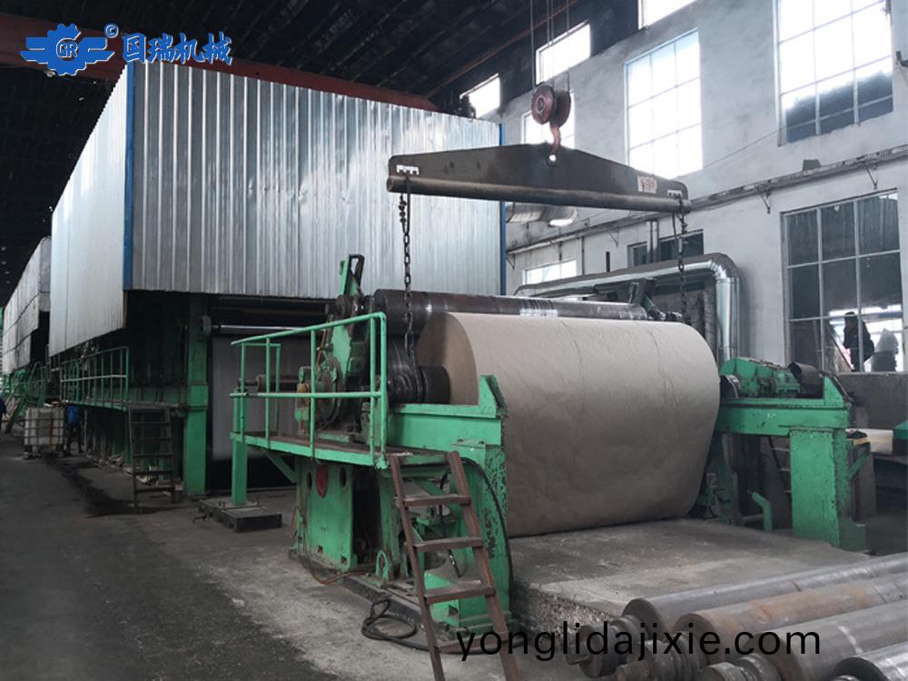 1092牛(niu)皮(pi)紙造紙機